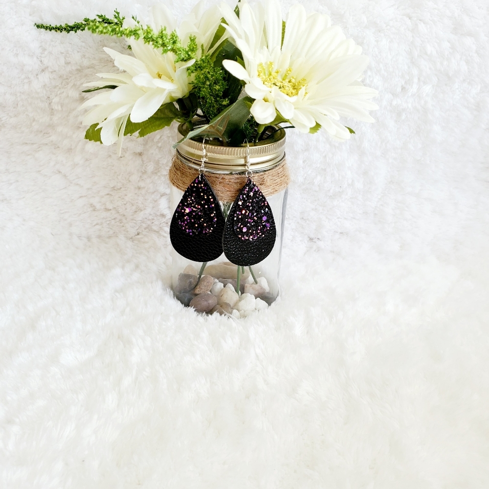 2/$18 Beautiful Tear Drop Earrings Black/Purple